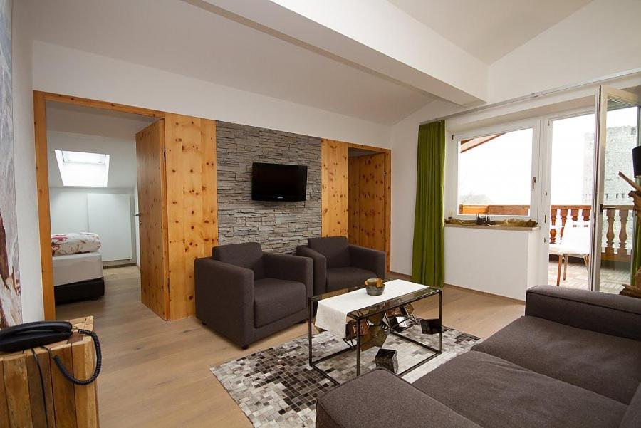 Hotel Tyrol Malles Venosta Szoba fotó